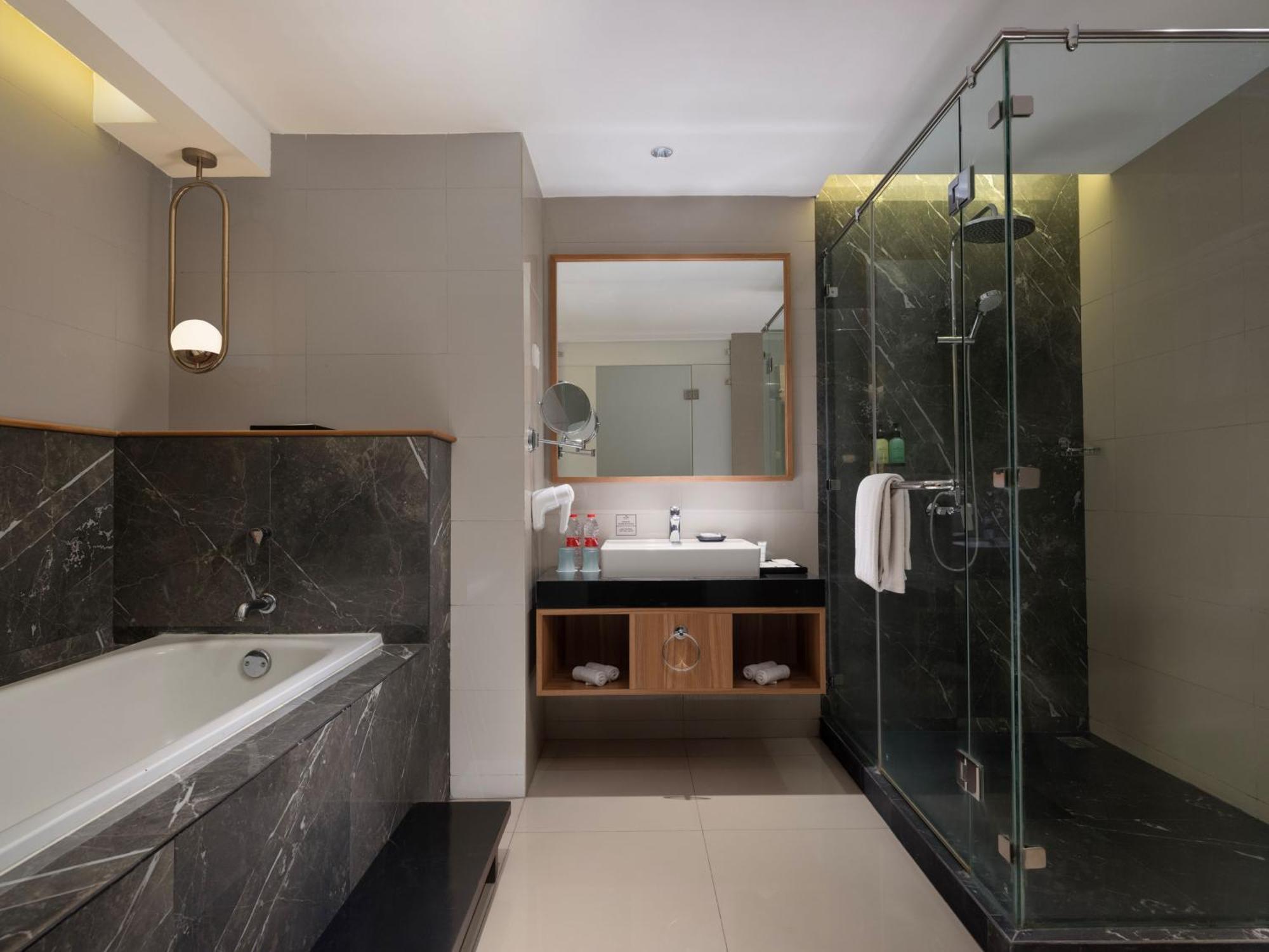 Santika Premiere Bintaro Hotel 4*