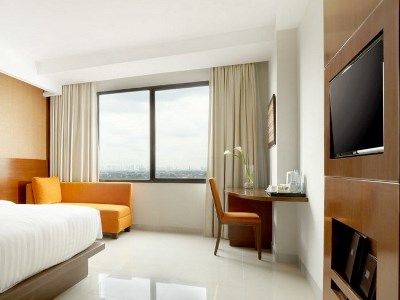 Santika Premiere Bintaro 4*