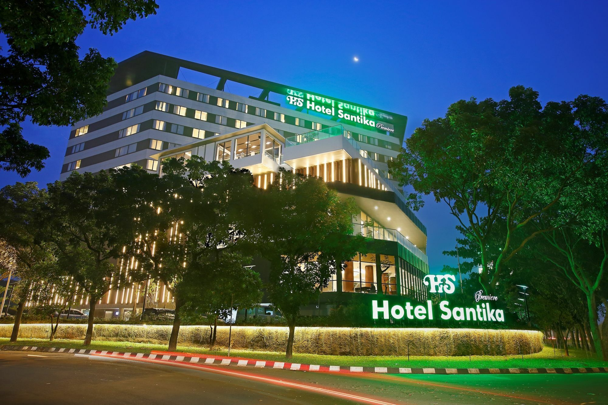 Santika Premiere Bintaro Serpong